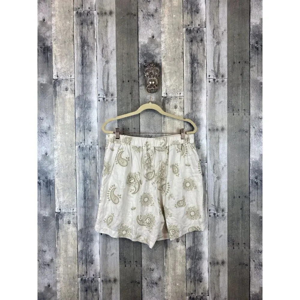 Johnny Was Maxine Walker Embroidery Paisley in Antique White Shorts Size Medium - Picture 4 of 14